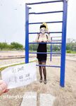 重磅推薦！淫盪肥臀人妻母狗【見過騷的 沒見過這么騷的】喜歡戶外露出，喜歡被很多男人操