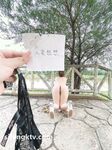 重磅推薦！淫盪肥臀人妻母狗【見過騷的 沒見過這么騷的】喜歡戶外露出，喜歡被很多男人操